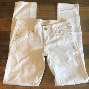 American Eagle white stretch SKINNY jeans size 0